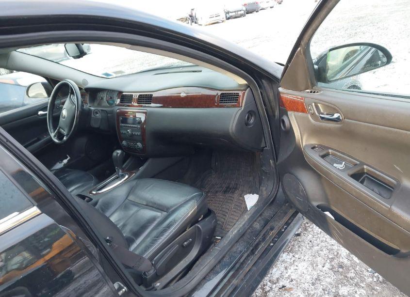 Photo 5 of 2011 Chevrolet Impala LT (VIN 2G1WB5EKXB1153867)