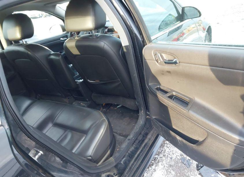 Photo 8 of 2011 Chevrolet Impala LT (VIN 2G1WB5EKXB1153867)