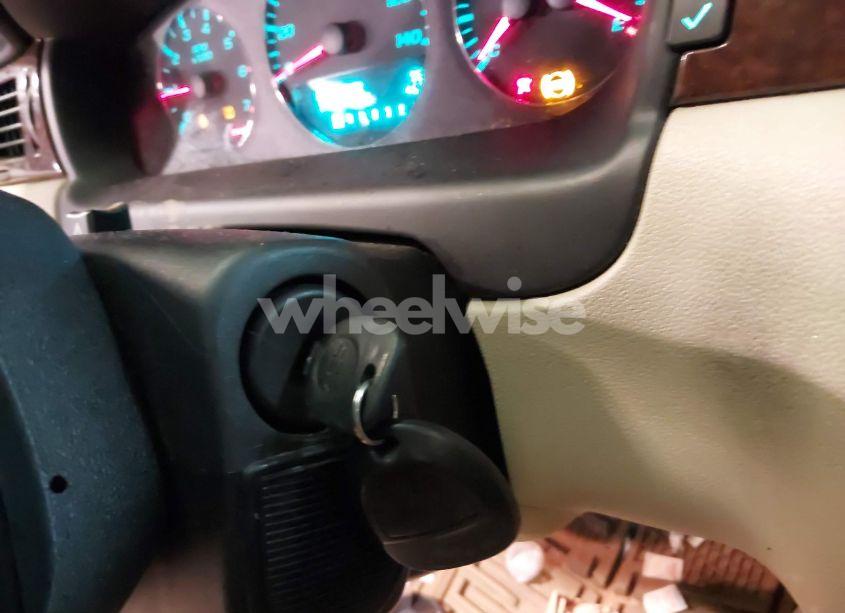 Photo 11 of 2011 Chevrolet Impala LT (VIN 2G1WB5EKXB1187548)