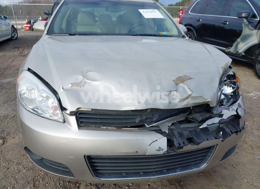 Photo 12 of 2011 Chevrolet Impala LT (VIN 2G1WB5EKXB1192636)