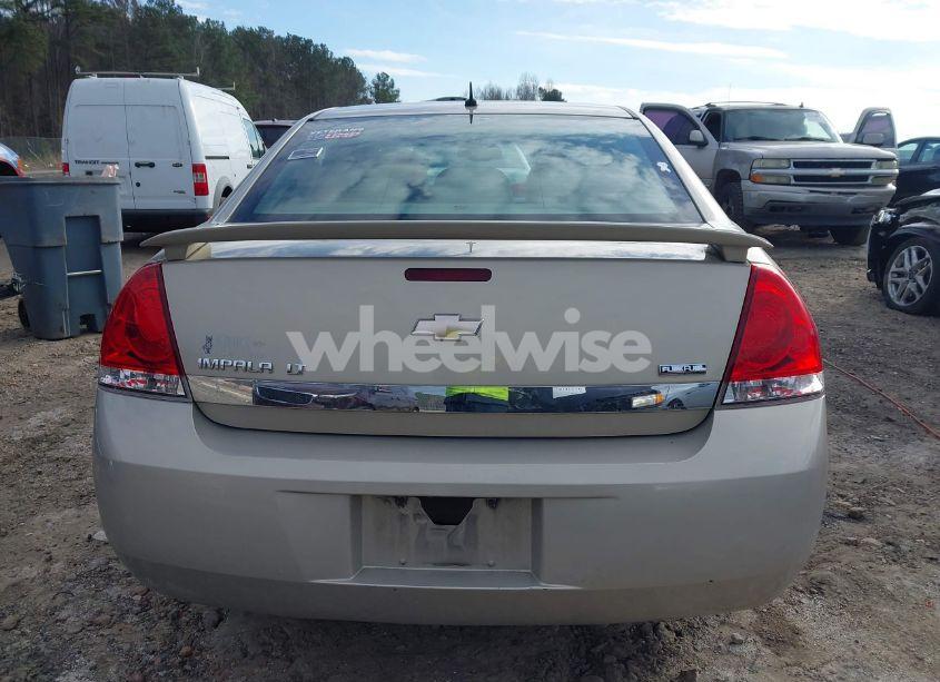 Photo 16 of 2011 Chevrolet Impala LT (VIN 2G1WB5EKXB1192636)