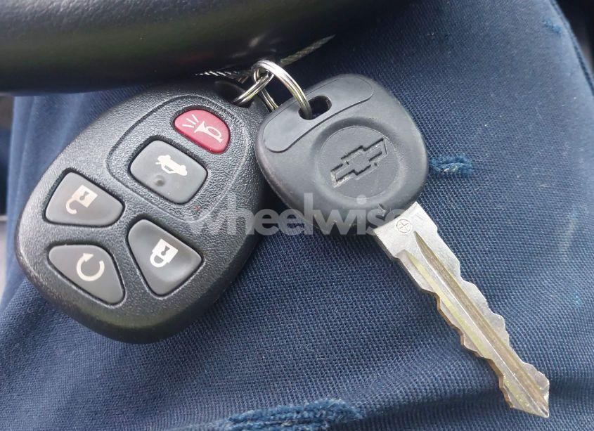 Photo 11 of 2011 Chevrolet Impala LT (VIN 2G1WB5EKXB1325279)