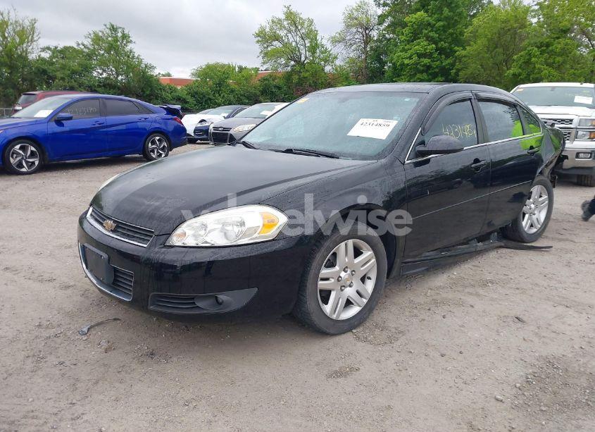 Photo 2 of 2011 Chevrolet Impala LT (VIN 2G1WB5EKXB1325279)