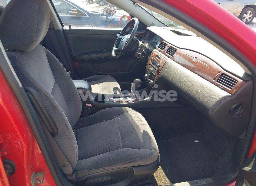 Photo 5 of 2010 Chevrolet Impala LT (VIN 2G1WB5EN0A1133846)