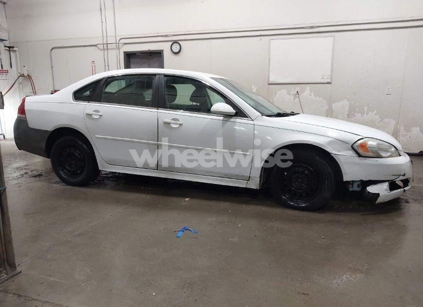 Photo 13 of 2010 Chevrolet Impala LT (VIN 2G1WB5EN1A1209249)