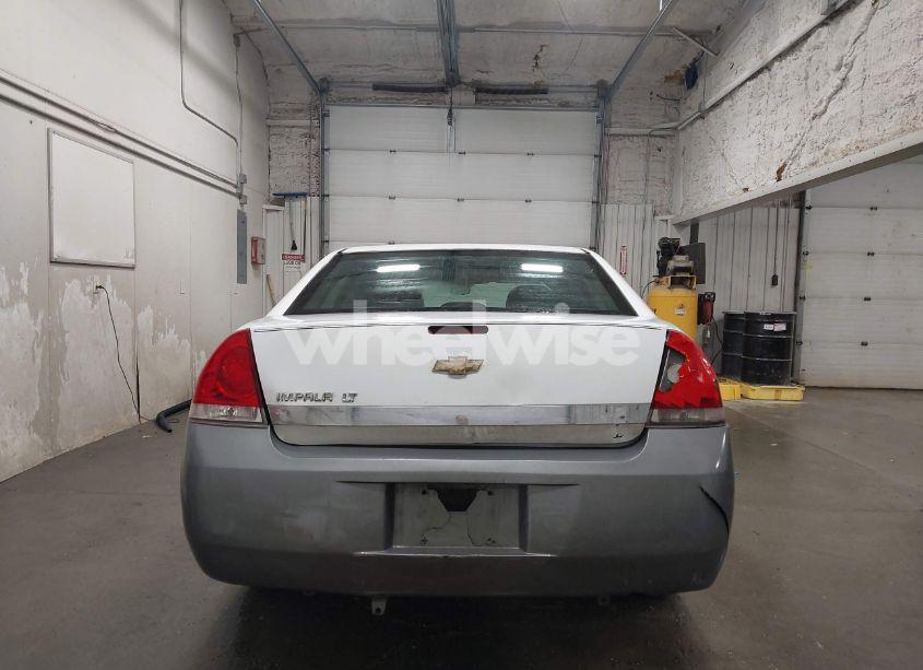 Photo 16 of 2010 Chevrolet Impala LT (VIN 2G1WB5EN1A1209249)