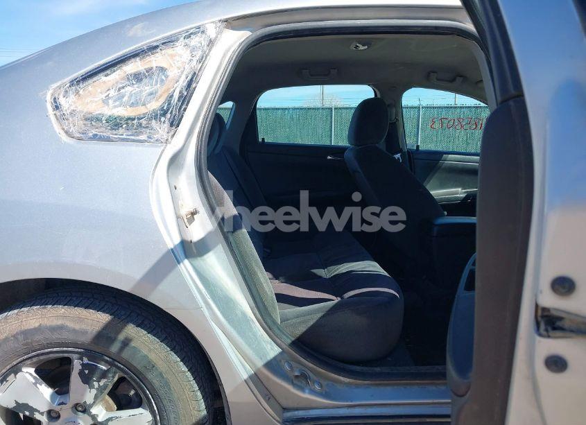 Photo 8 of 2010 Chevrolet Impala LT (VIN 2G1WB5EN2A1195894)