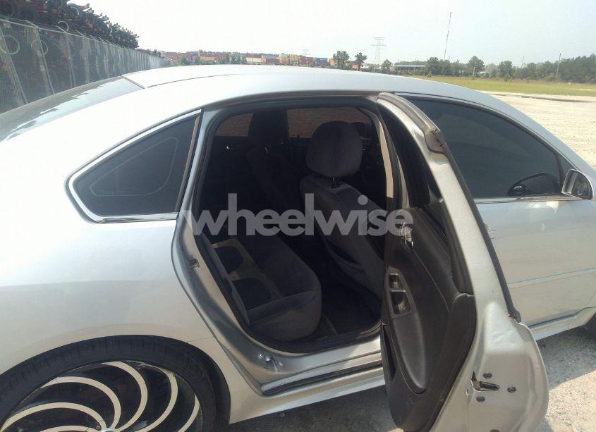 Photo 8 of 2010 Chevrolet Impala LT (VIN 2G1WB5EN8A1175892)