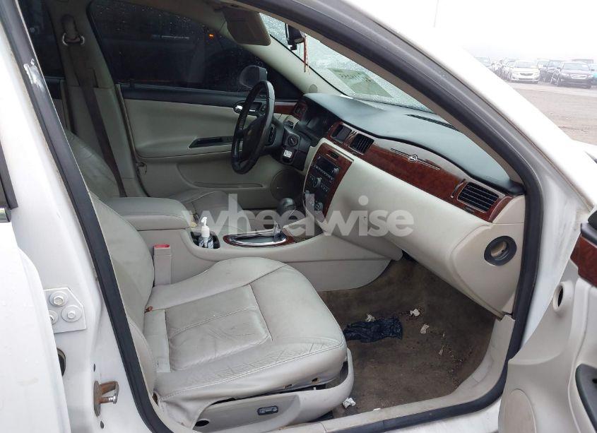 Photo 5 of 2010 Chevrolet Impala LT (VIN 2G1WB5EN8A1260019)