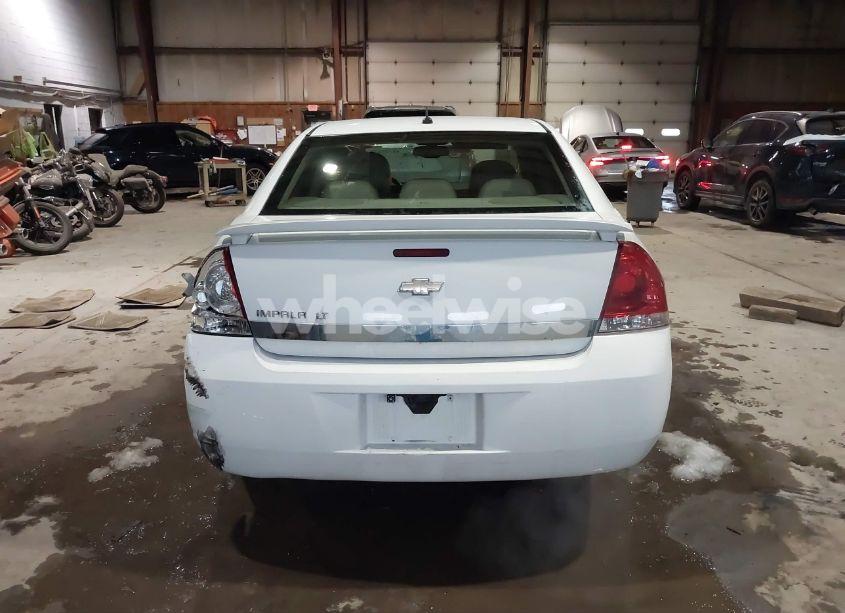 Photo 16 of 2010 Chevrolet Impala LT (VIN 2G1WB5ENXA1136690)