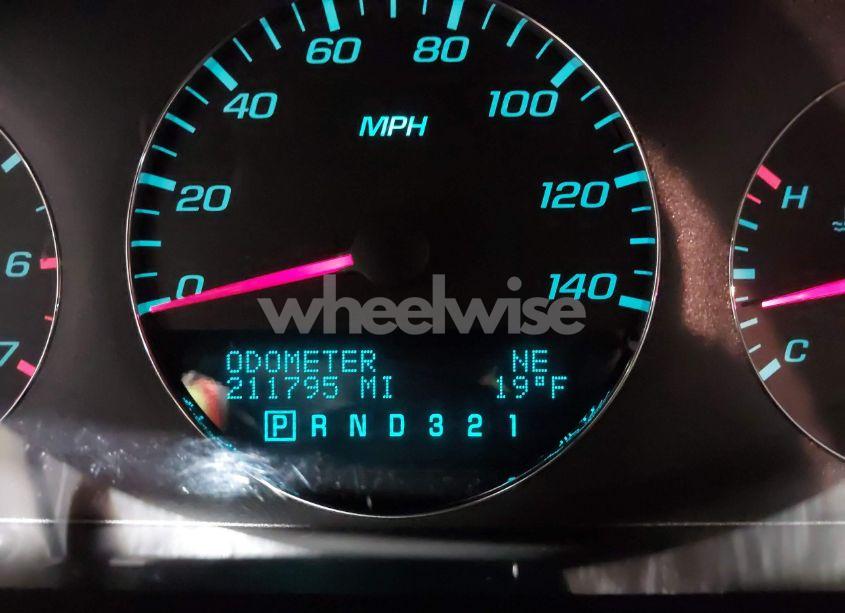 Photo 7 of 2010 Chevrolet Impala LT (VIN 2G1WB5ENXA1136690)