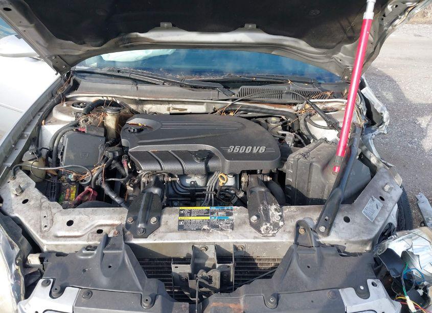 Photo 10 of 2010 Chevrolet Impala LT (VIN 2G1WB5ENXA1200064)