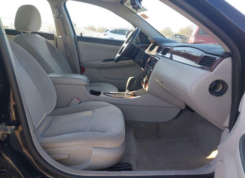 Photo 5 of 2009 Chevrolet Impala LT (VIN 2G1WC57M391292972)
