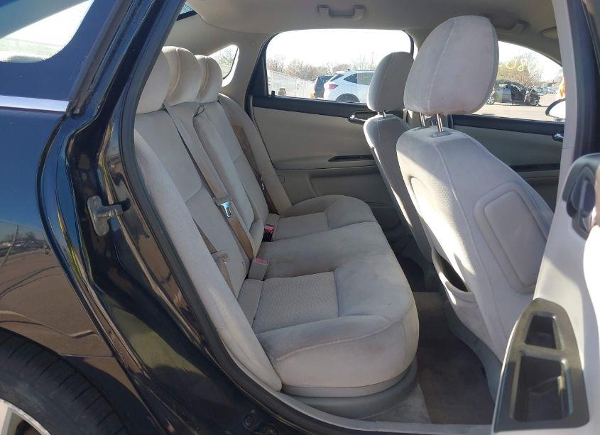 Photo 8 of 2009 Chevrolet Impala LT (VIN 2G1WC57M391292972)