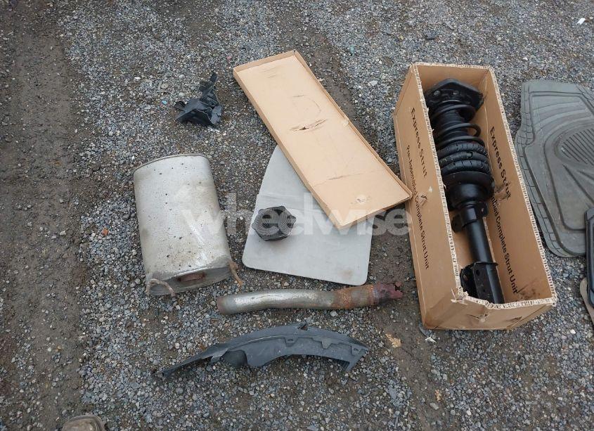 Photo 12 of 2006 Chevrolet Impala LT (VIN 2G1WC581569126325)