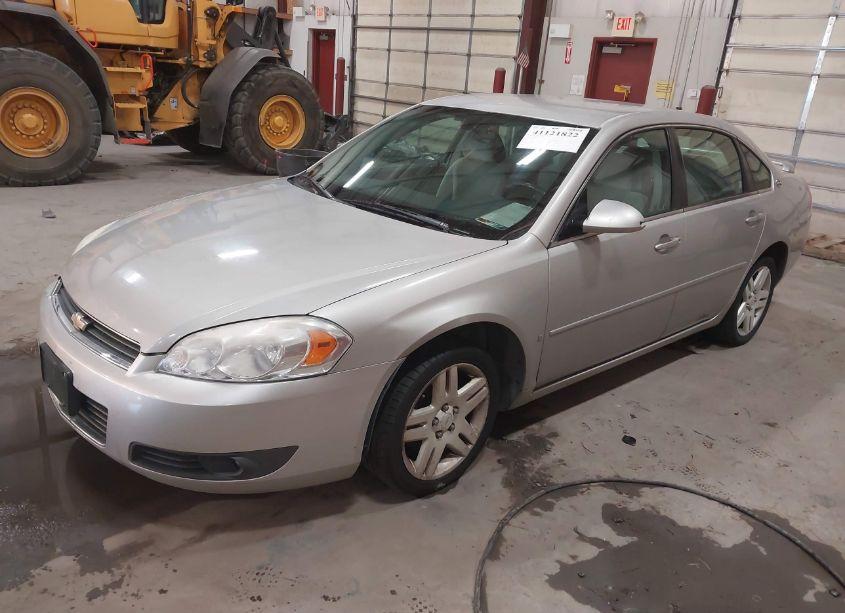 Photo 2 of 2007 Chevrolet Impala LT (VIN 2G1WC58R279151111)