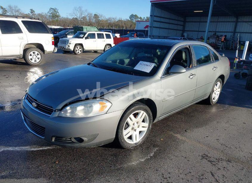 Photo 2 of 2007 Chevrolet Impala LT (VIN 2G1WC58RX79101301)