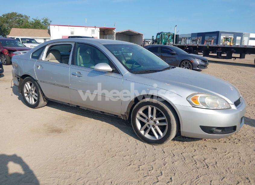 2013 Chevrolet Impala LTZ (VIN 2G1WC5E30D1121101) main photo