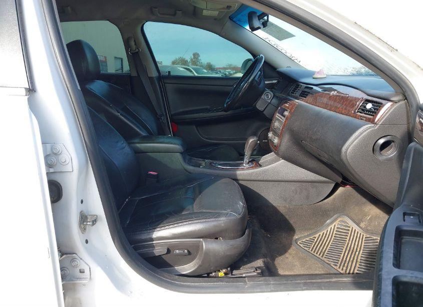 Photo 5 of 2012 Chevrolet Impala LTZ (VIN 2G1WC5E32C1151389)