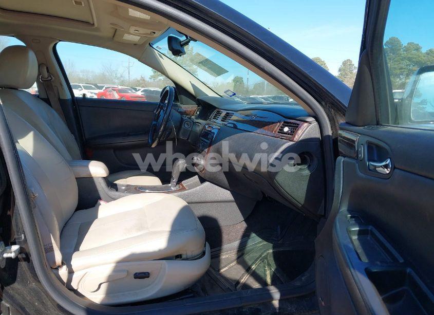 Photo 5 of 2012 Chevrolet Impala LTZ (VIN 2G1WC5E32C1305535)