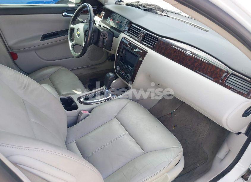Photo 5 of 2013 Chevrolet Impala LTZ (VIN 2G1WC5E32D1118796)