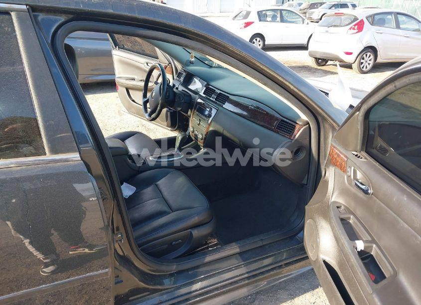 Photo 5 of 2013 Chevrolet Impala LTZ (VIN 2G1WC5E32D1136831)