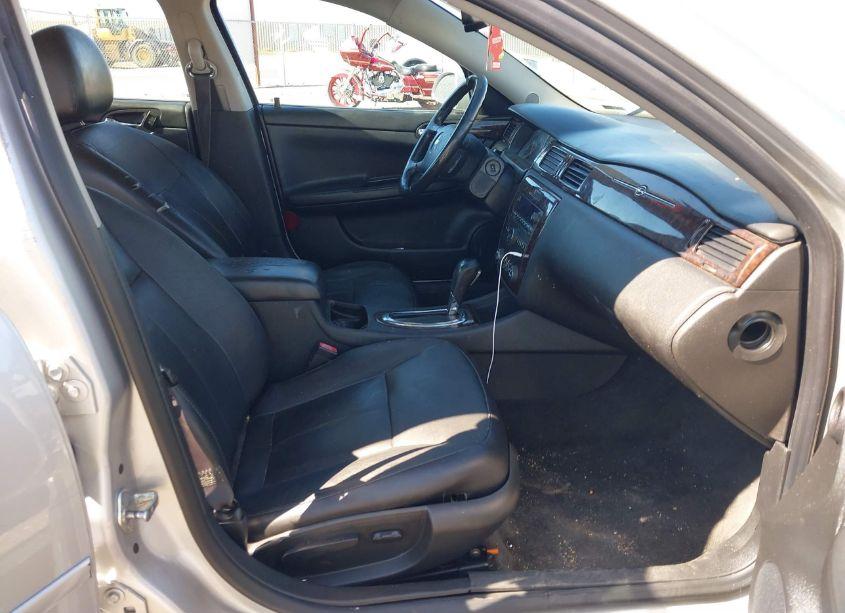 Photo 5 of 2013 Chevrolet Impala LTZ (VIN 2G1WC5E35D1121952)