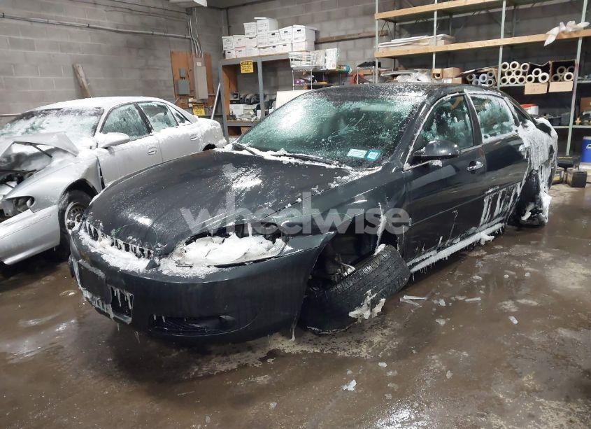 Photo 2 of 2013 Chevrolet Impala LTZ (VIN 2G1WC5E35D1122633)