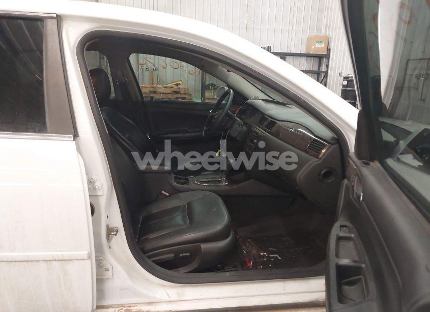 Photo 5 of 2015 Chevrolet Impala LIMITED LTZ (VIN 2G1WC5E35F1162245)