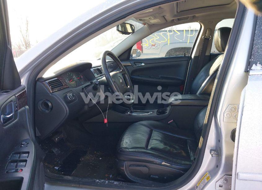 Photo 5 of 2012 Chevrolet Impala LTZ (VIN 2G1WC5E37C1330351)
