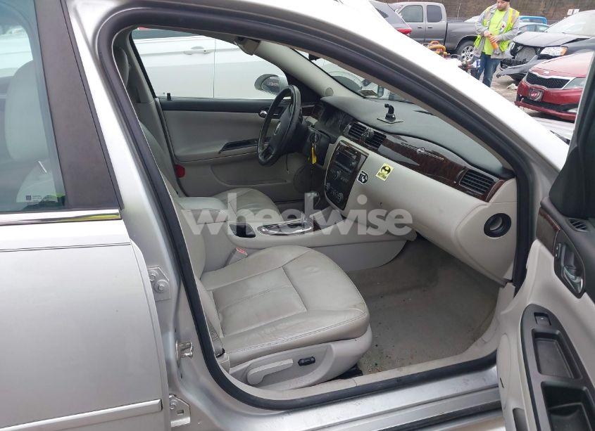 Photo 5 of 2012 Chevrolet Impala LTZ (VIN 2G1WC5E38C1192495)