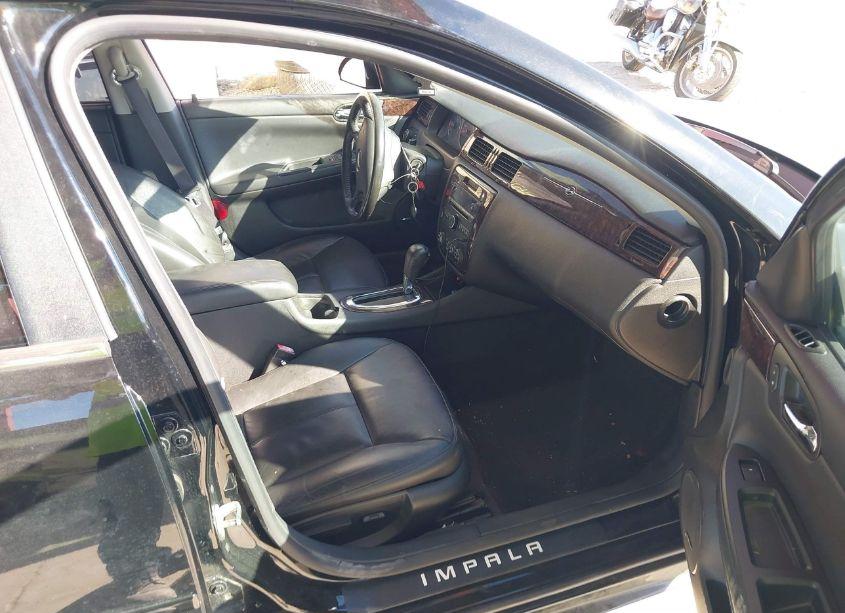 Photo 5 of 2013 Chevrolet Impala LTZ (VIN 2G1WC5E38D1176461)