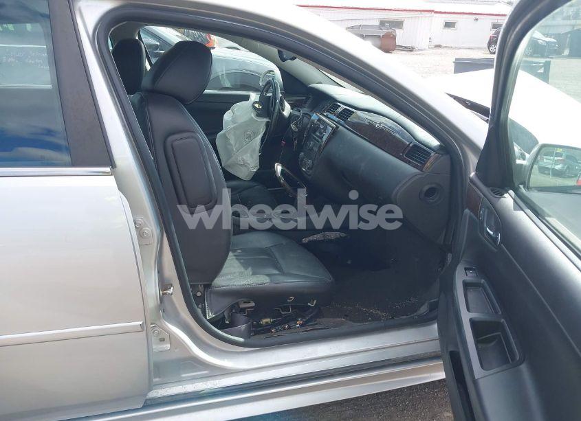 Photo 5 of 2013 Chevrolet Impala LTZ (VIN 2G1WC5E38D1241700)