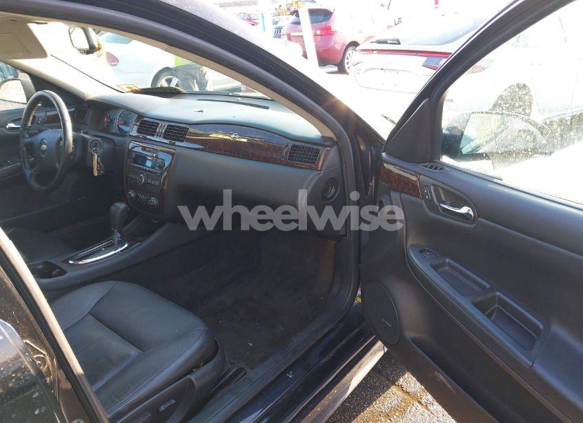 Photo 5 of 2013 Chevrolet Impala LTZ (VIN 2G1WC5E39D1111988)