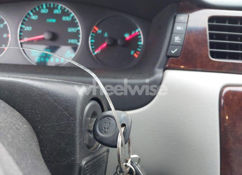 Photo 11 of 2010 Chevrolet Impala LTZ (VIN 2G1WC5EM0A1222711)