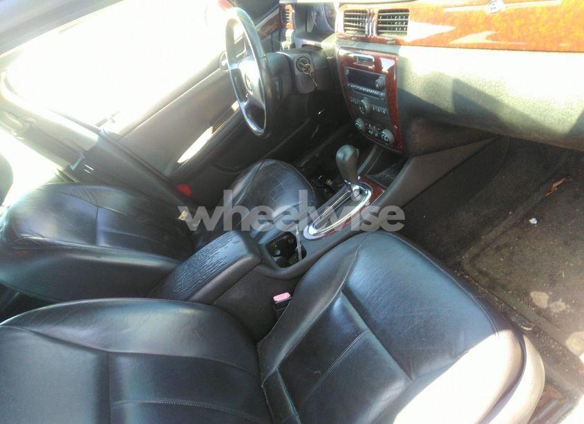 Photo 5 of 2011 Chevrolet Impala LTZ (VIN 2G1WC5EM0B1102537)