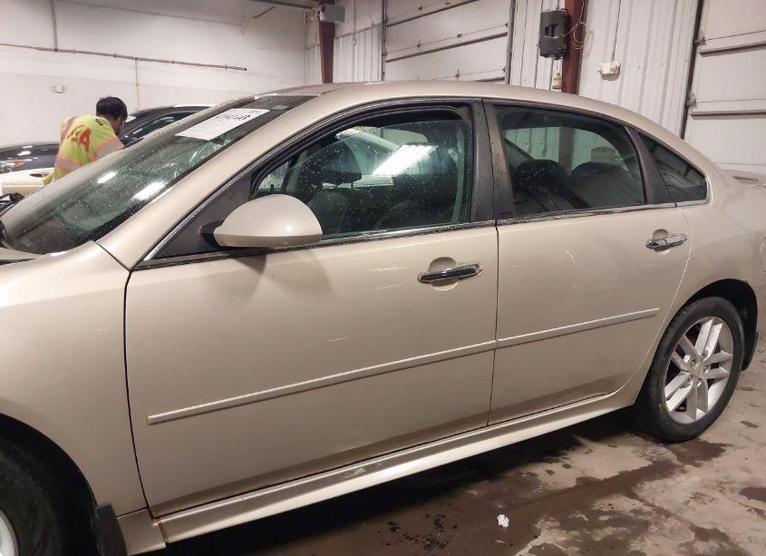 Photo 14 of 2010 Chevrolet Impala LTZ (VIN 2G1WC5EM1A1163717)