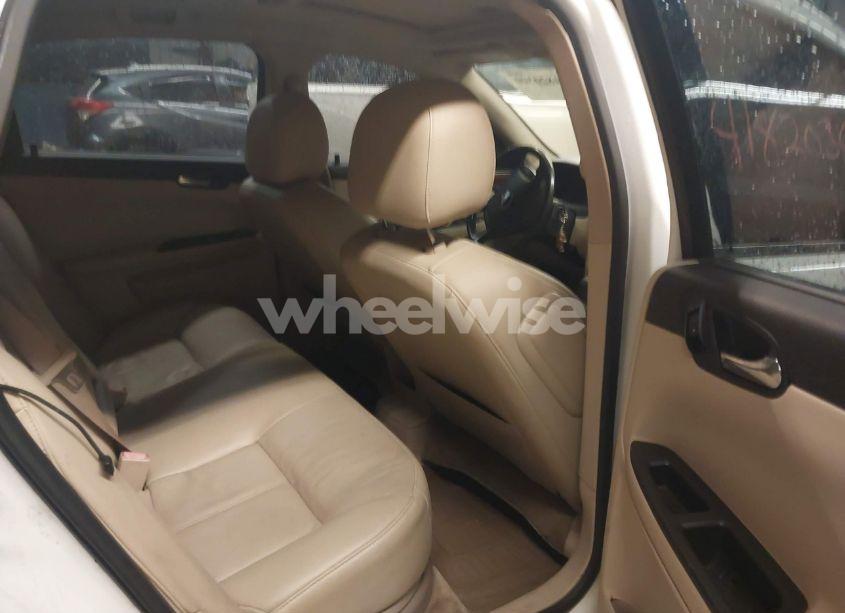 Photo 8 of 2010 Chevrolet Impala LTZ (VIN 2G1WC5EM1A1208168)