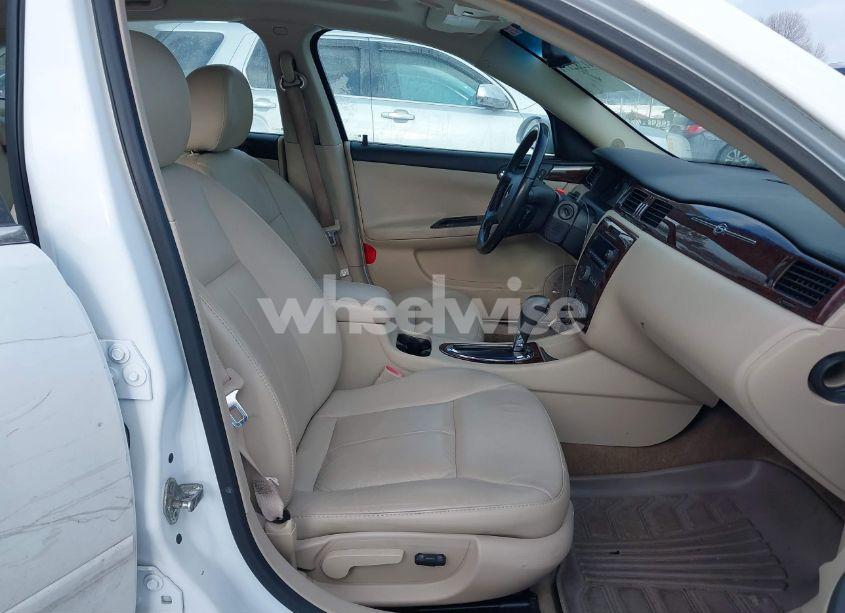 Photo 5 of 2011 Chevrolet Impala LTZ (VIN 2G1WC5EM2B1161007)