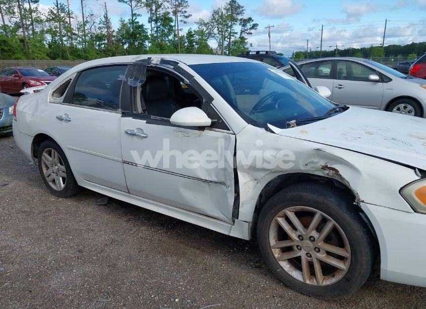 Photo 6 of 2011 Chevrolet Impala LTZ (VIN 2G1WC5EM2B1195626)