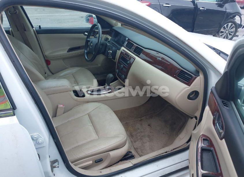 Photo 5 of 2011 Chevrolet Impala LTZ (VIN 2G1WC5EM2B1201389)