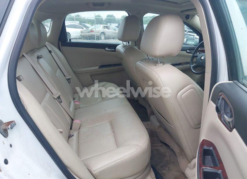 Photo 8 of 2011 Chevrolet Impala LTZ (VIN 2G1WC5EM2B1201389)