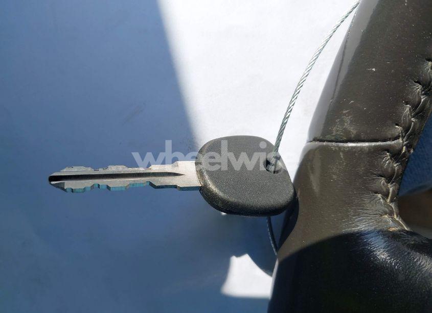 Photo 11 of 2010 Chevrolet Impala LTZ (VIN 2G1WC5EM4A1241701)