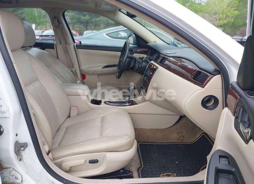 Photo 5 of 2011 Chevrolet Impala LTZ (VIN 2G1WC5EM4B1143544)