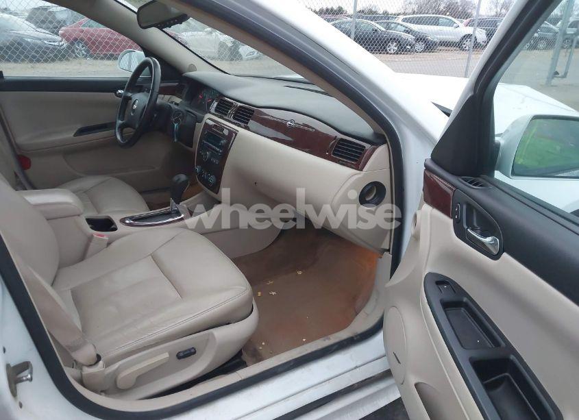 Photo 5 of 2010 Chevrolet Impala LTZ (VIN 2G1WC5EM5A1166586)