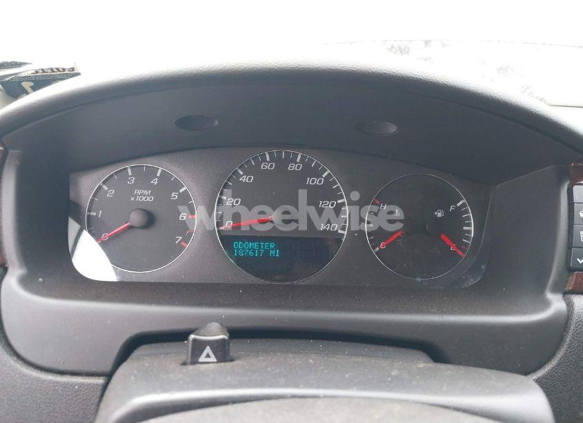 Photo 7 of 2011 Chevrolet Impala LTZ (VIN 2G1WC5EM5B1165987)