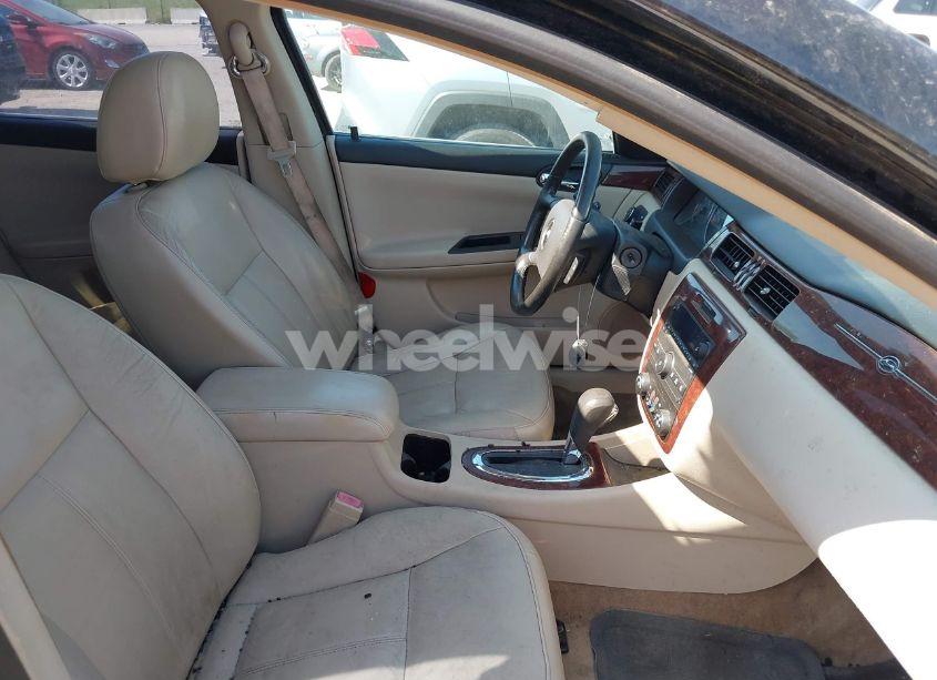 Photo 5 of 2010 Chevrolet Impala LTZ (VIN 2G1WC5EM6A1125576)