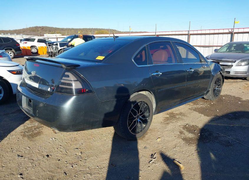 Photo 4 of 2010 Chevrolet Impala LTZ (VIN 2G1WC5EM6A1181582)