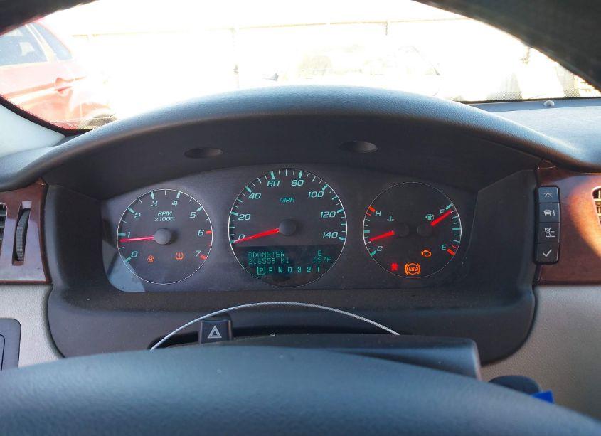 Photo 7 of 2010 Chevrolet Impala LTZ (VIN 2G1WC5EM6A1181582)