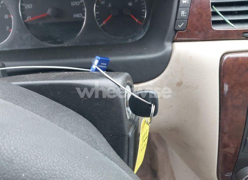 Photo 11 of 2010 Chevrolet Impala LTZ (VIN 2G1WC5EM6A1260394)